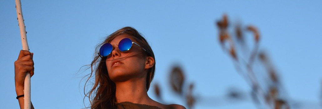 Óptica Paracuellos te ayuda a elegir tus gafas de sol